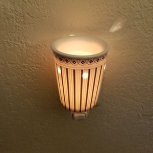 Scentsy Stripe warmer